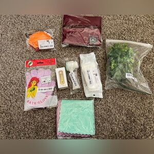 NEW GIFT BUNDLE 8 ITEMS